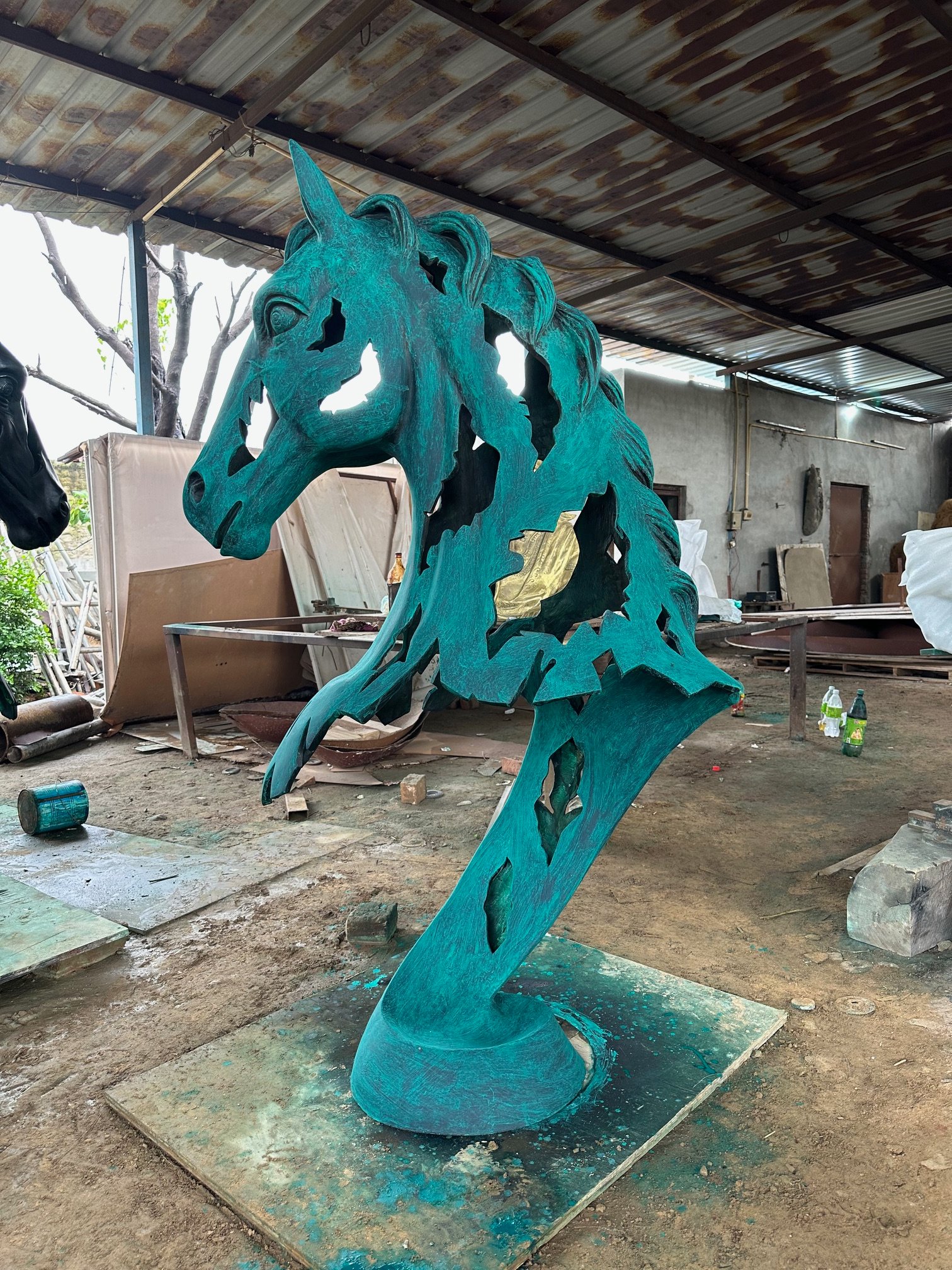 aluminium statue artist aluminium statue artist