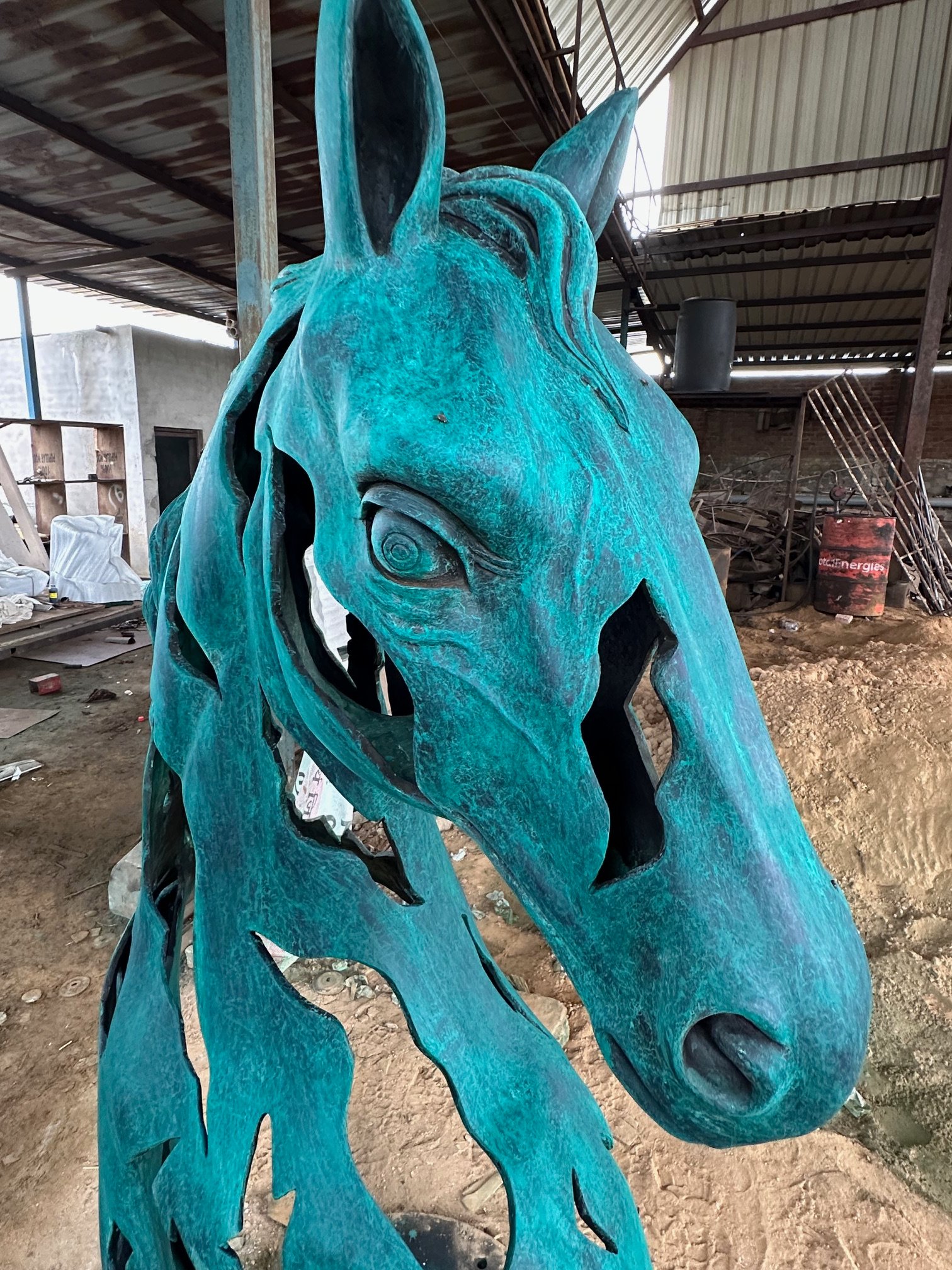 aluminium statue artist aluminium statue artist